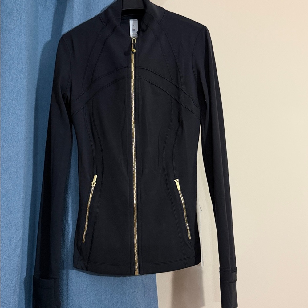 Lululemon Size 6 Define Jacket Nulu Black Size:6 NWT
